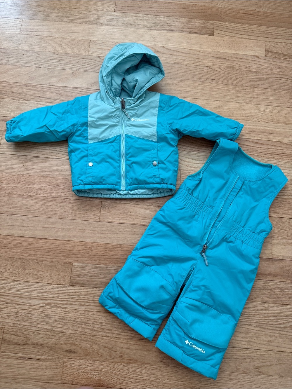 Columbia 6-12 month snow suit with reversible jacket and snow bib
